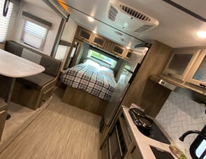 Forest River RV Surveyor Legend 19RBLE