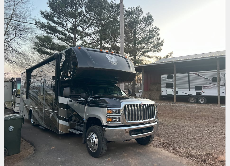 Class C Motor Home rentals in Lacey’s Spring