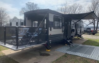 Pickwick Lake Camper