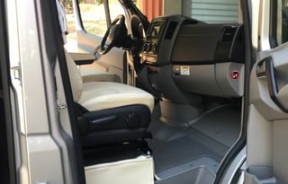 MERCEDES WINNEBAGO ERA 70X