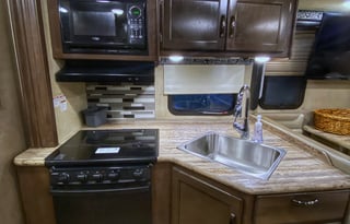 2018 Thor Motor Coach ACE 27.2