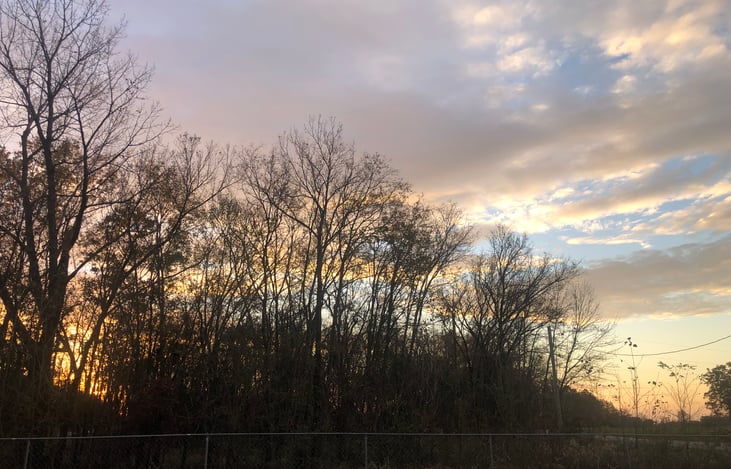 Not much better place to be than watching a Kentucky sunrise with a fire and coffee!😁