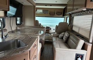 2018 THOR MOTOR COACH ACE 27 2 Class A motorhome