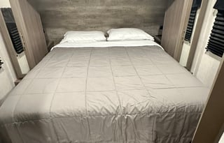 2021 CrossRoads RV Sunset Trail SS331BH