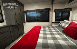 SPORTSMEN DESTINATION Bunkhse w/ Priv King Master!