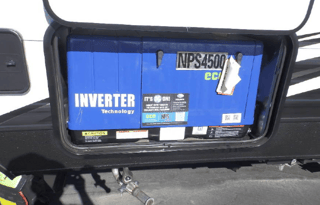 Travel Trailer w/overhead bunk (3 Miles fromStrip)