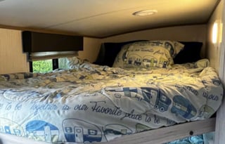 Luxury shadow cruiser