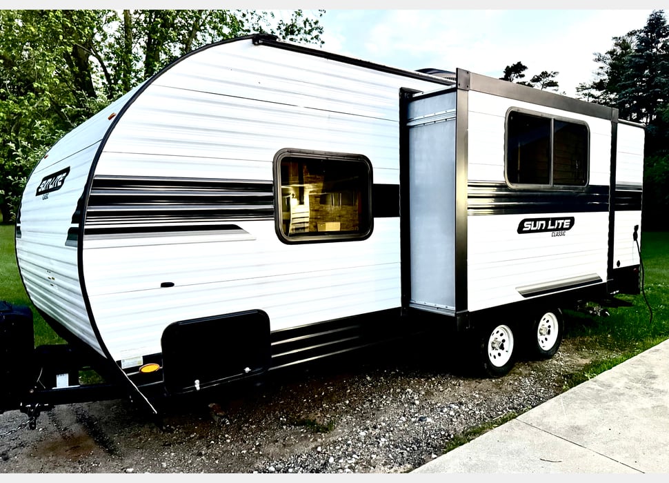 Travel Trailer rentals in Bay City