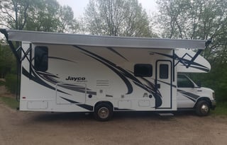 2021 Jayco Redhawk, kid and pet approved