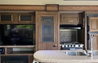 Luxury Desert Wanderer-Two Private Bedrooms