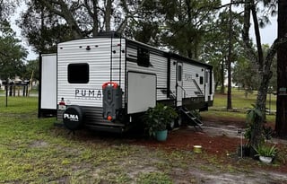 SLEEPS 9 100 weekday special, HUGE Temp housing