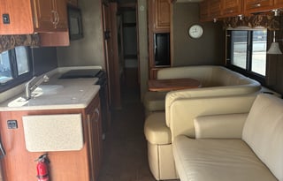2011 Holiday Rambler Vacationer 34SBD