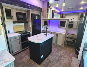 Forest River RV Cherokee Arctic Wolf Suite 3990