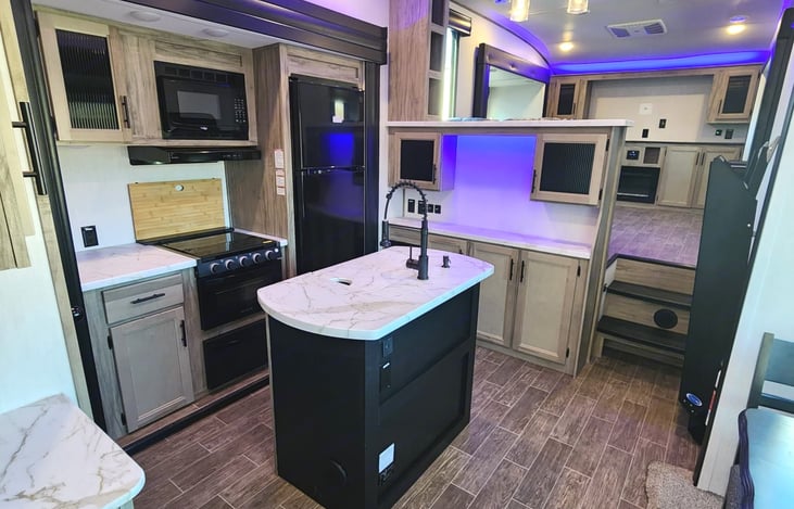 Kitchen & living area.