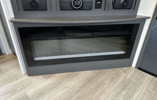 Luxury 2025 Alliance Valor 44V14 w/ 14' Garage