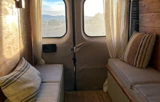sunni the van -pet friendly | hot water | spacious