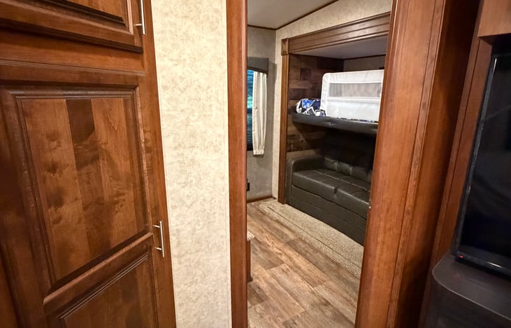 Bunkroom entry.