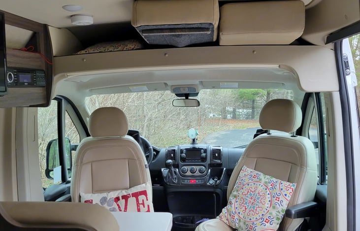 The seats flip around to make a little lounge area.  Under the table there is a additional slide out to extend the table to add more eating space.