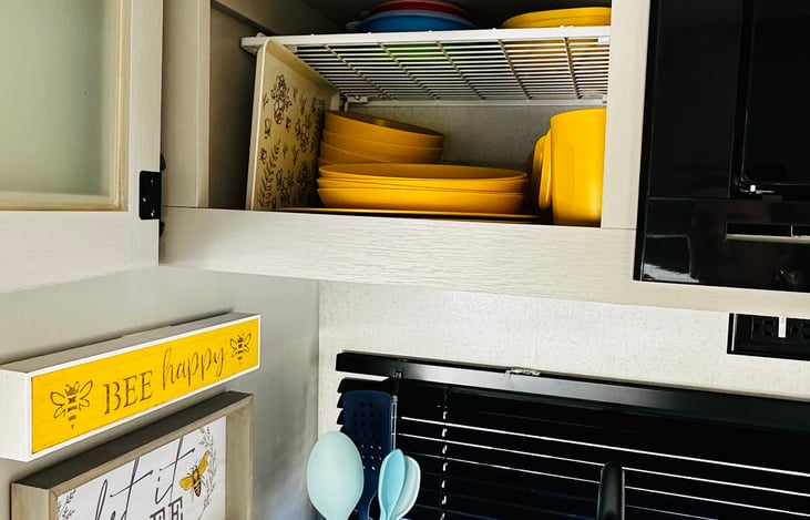 We have dishes, silverware, pots and pans, soap, everything you’ll need for a getaway . We have a large refrigerator and freezer as well