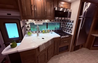 2021 Coachmen RV Encore 325SS