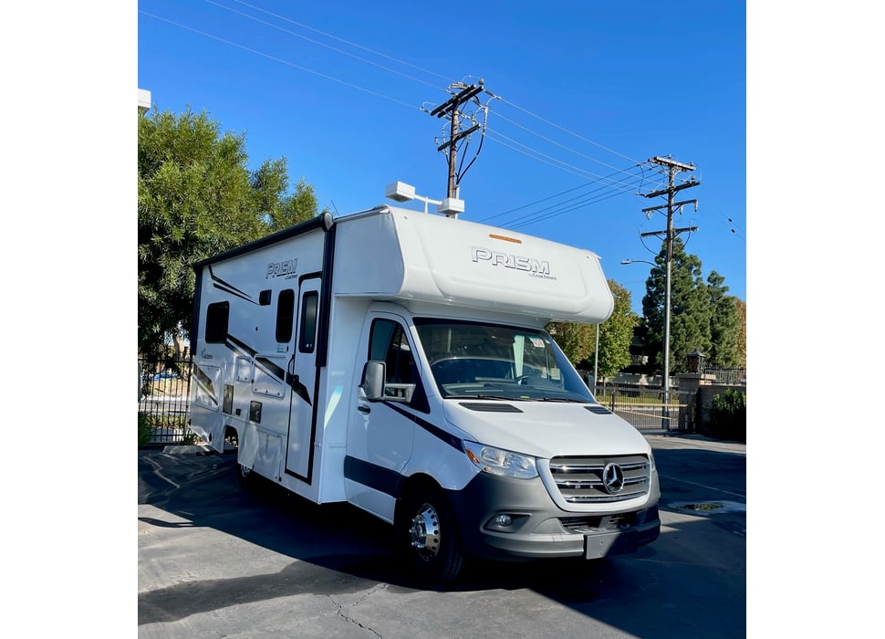 Class C Motor Home rentals in Huntington Beach