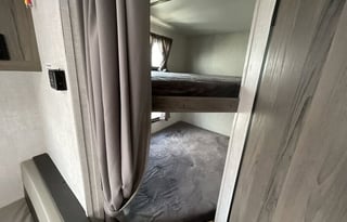 22FT Gulf Stream Ameri-Lite | Family Friendly