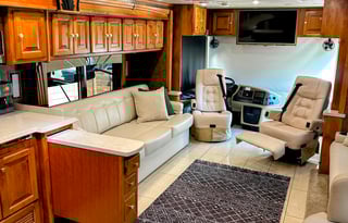 Luxury Motor Coach | Delivery Avail | F1 • SXSW