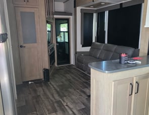 Keystone RV Raptor 429