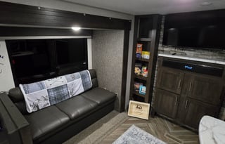 Wanderlust Camper Rental - 2021 KZ Sportsmen