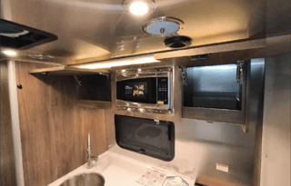 2027 Airstream Atlas Murphy Suite