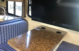 Pet Friendly, Outdoor Living, Top Shape Class C RV