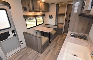 2022 Gulf Stream RV Enlighten BH25