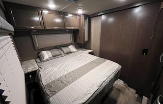 2017 Thor Motor Coach Freedom Elite 30FE