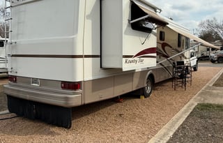 2001 Newmar Kountry Star KSCA3651