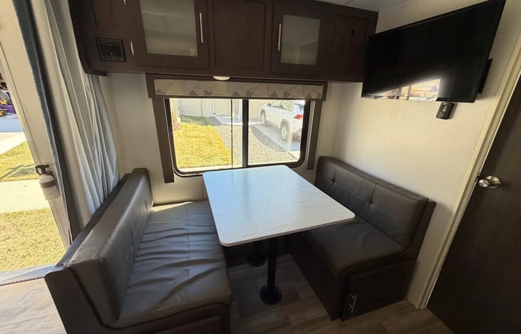 Does turn into a bed