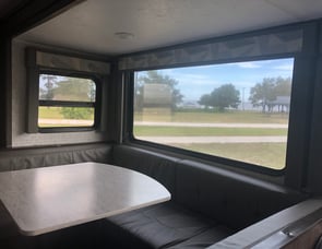 Forest River RV Wildwood X-Lite 271BHXL