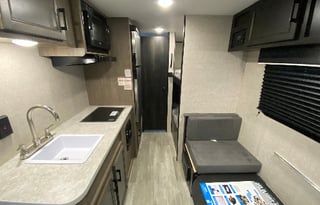 New 2022 Jayco Jay Flight SLX 174BH