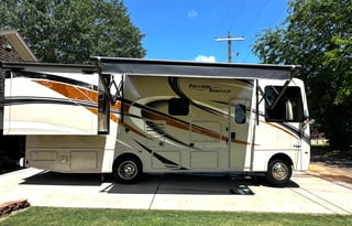 2019 Thor Motor Coach Freedom Traveler A27