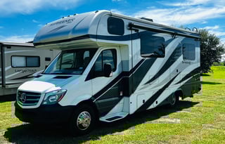 NEW AND POPULAR Sunseeker Serenity-Mercedes-Benz