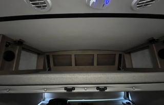 Harvey the RV - King bed & bunks, 2 A/Cs, Sleeps 8