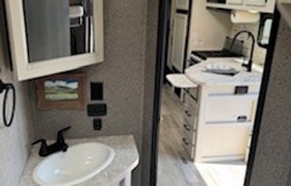 LAKE LIFE - 2022 Jayco Trailer - DELIVERY ONLY