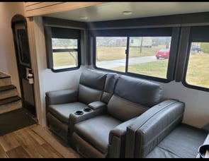 Keystone RV Cougar Half-Ton 31MBS