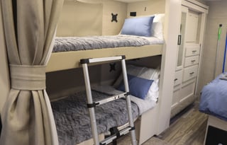 Free WiFi & Dish! The Mackenzie-31' 2023 Thor FE