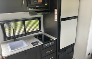 Pet Friendly 5 Person Travel Trailer Rental