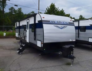 Prime Time RV Avenger 27RBS