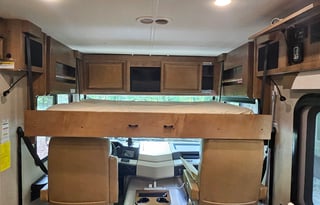 DELIVERY: 2019 Bounder - 2FB - 3 Bunks - Washer
