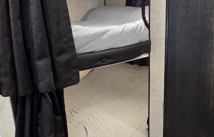 Bunk beds with full beds