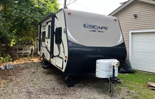 The Escape Pod - Rental RV