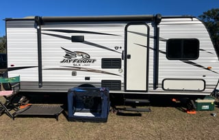 2018 Jay Flight - Queen bed 10” Serta Memory Foam