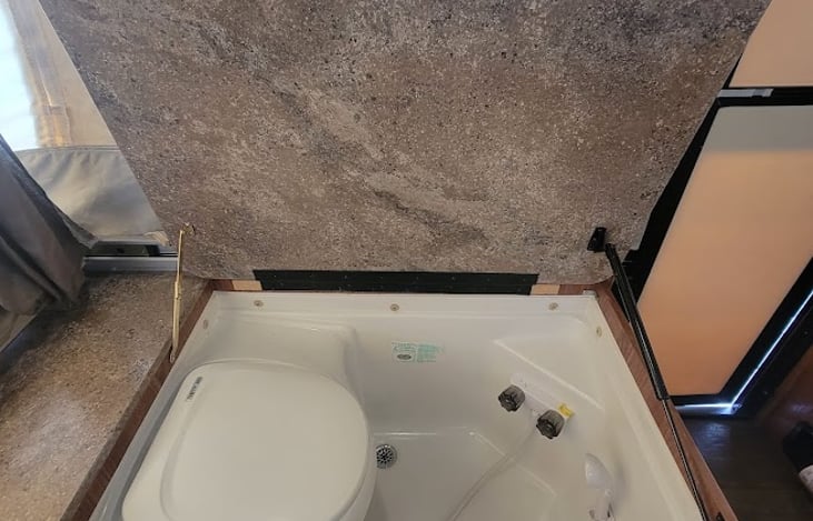 Shower and Cassette Toilet